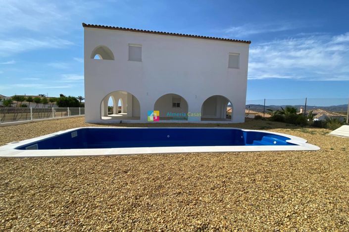 Image No.2-Villa de 4 chambres à vendre à Zurgena