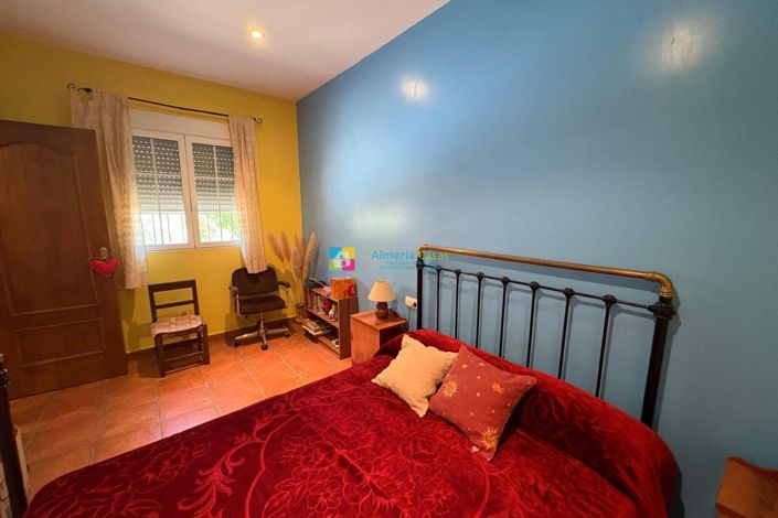 Image No.15-4 Bed Country House for sale