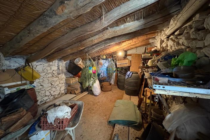 Image No.30-4 Bed Country House for sale