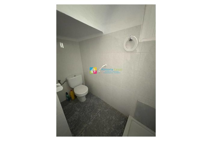 Image No.11-3 Bed Townhouse for sale