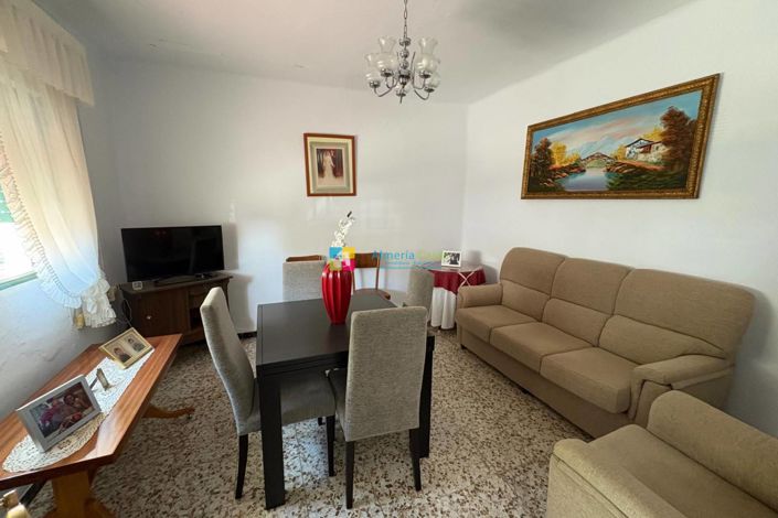 Image No.3-3 Bed Townhouse for sale