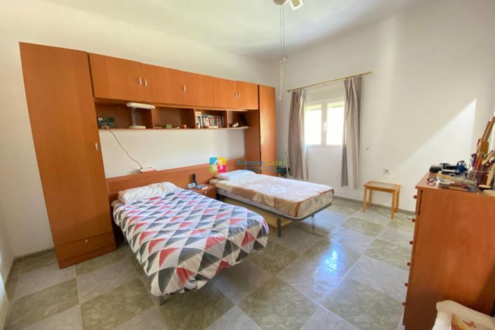 Image No.21-3 Bed Country House for sale