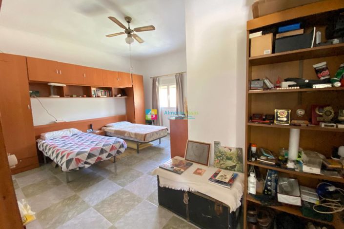 Image No.23-3 Bed Country House for sale