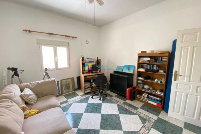 Image No.24-3 Bed Country House for sale