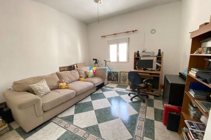 Image No.25-3 Bed Country House for sale