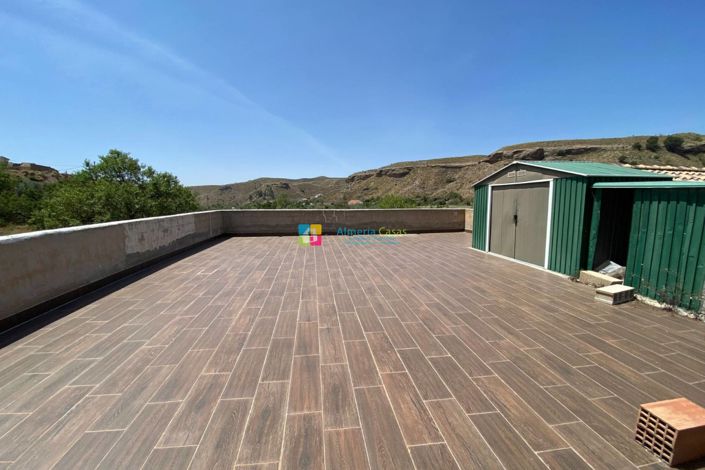 Image No.31-3 Bed Country House for sale