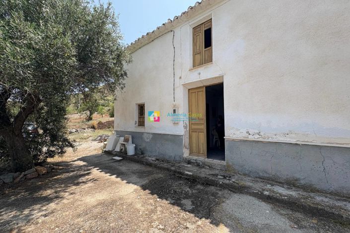 Image No.1-Maison de campagne de 3 chambres à vendre à Cantoria
