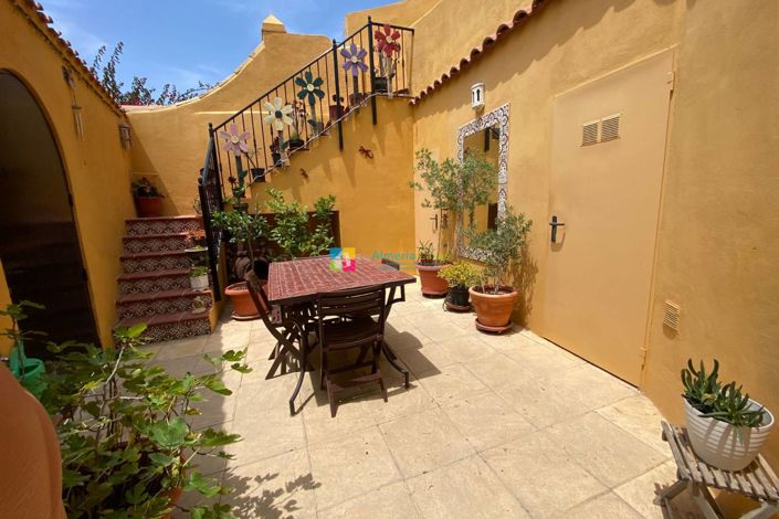 Image No.30-3 Bed Country House for sale