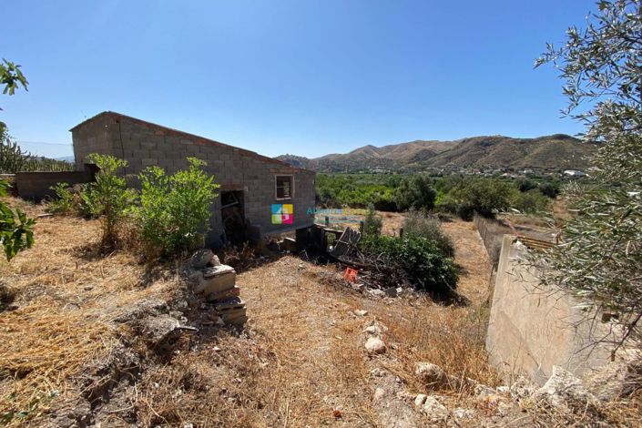 Image No.25-3 Bed Townhouse for sale