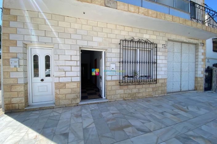 Image No.1-3 Bed Townhouse for sale