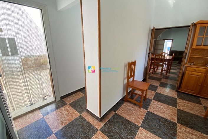 Image No.19-3 Bed Townhouse for sale