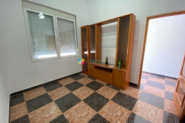 Image No.5-3 Bed Townhouse for sale