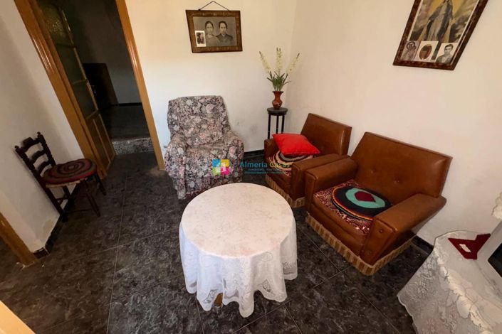 Image No.6-4 Bed Country House for sale