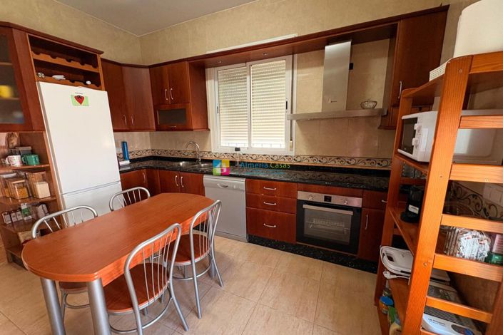 Image No.10-3 Bed Villa for sale