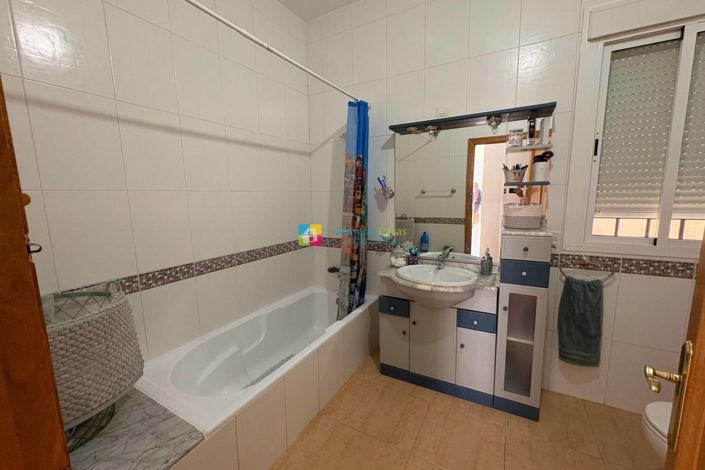 Image No.20-3 Bed Villa for sale