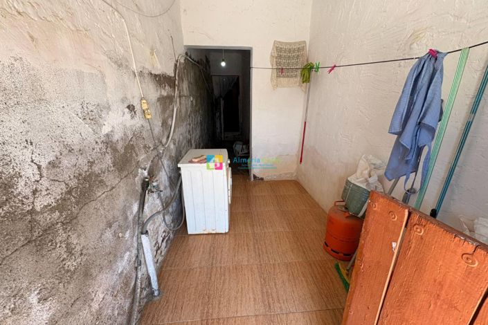 Image No.3-3 Bed Townhouse for sale