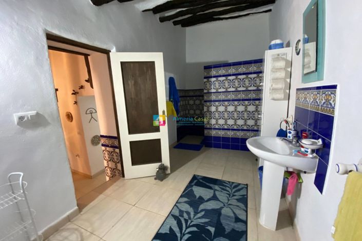 Image No.24-3 Bed Townhouse for sale