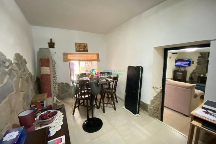 Image No.8-3 Bed Townhouse for sale