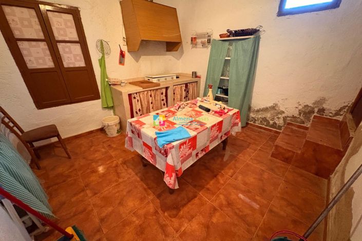 Image No.20-3 Bed Country House for sale