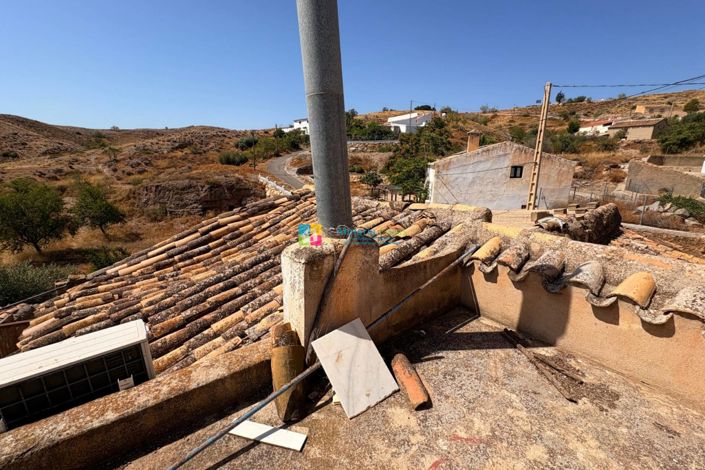 Image No.26-3 Bed Country House for sale