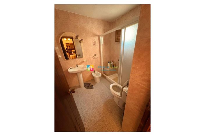 Image No.7-3 Bed Country House for sale