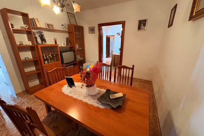 Image No.9-3 Bed Country House for sale