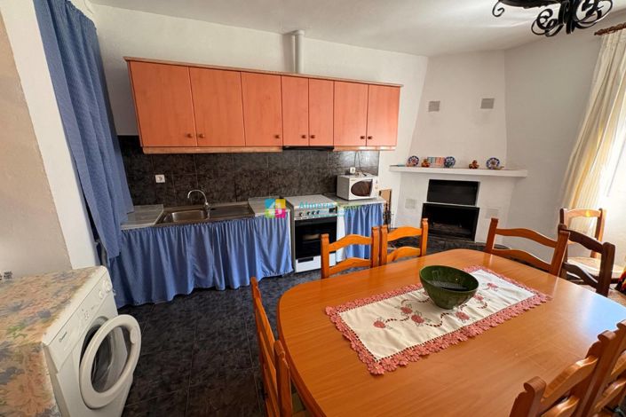 Image No.26-8 Bed Townhouse for sale