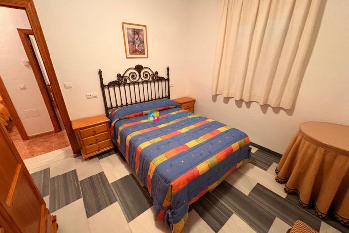 Image No.34-8 Bed Townhouse for sale