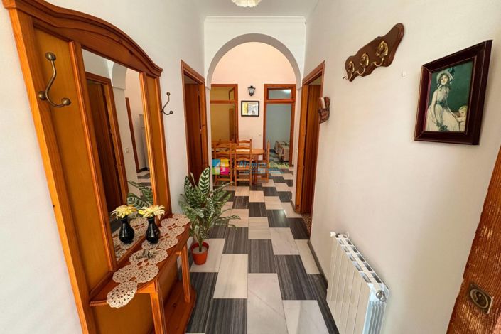 Image No.4-Maison de ville de 8 chambres à vendre à Sierro