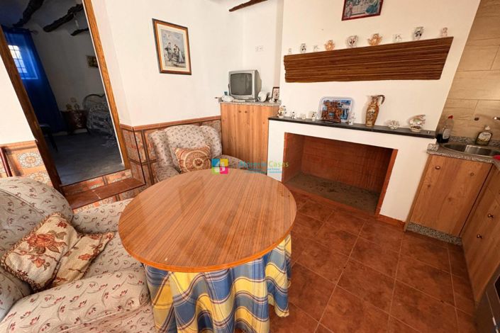 Image No.2-Maison de campagne de 2 chambres à vendre à Velez-Rubio