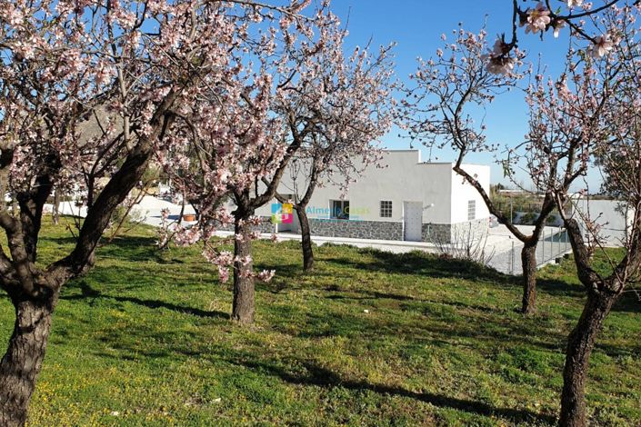 Image No.3-3 Bed Villa for sale