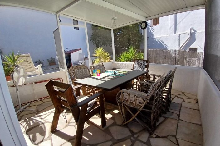 Image No.17-2 Bed Country House for sale