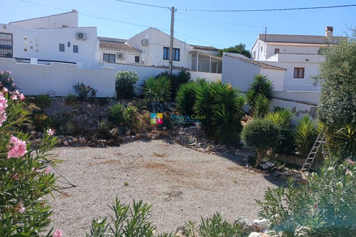 Image No.20-2 Bed Country House for sale