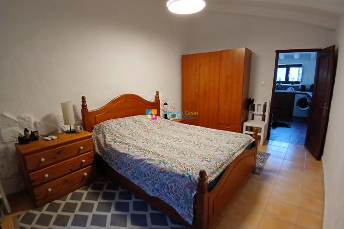 Image No.9-2 Bed Country House for sale