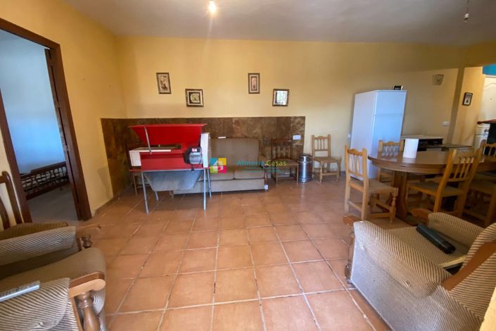 Image No.10-5 Bed Country House for sale