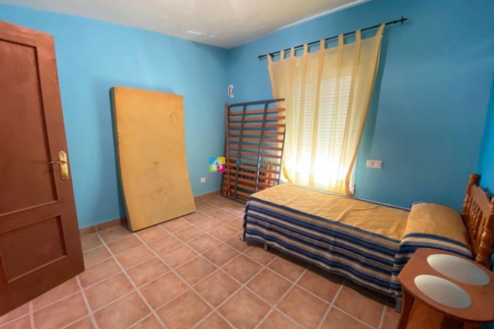 Image No.21-5 Bed Country House for sale