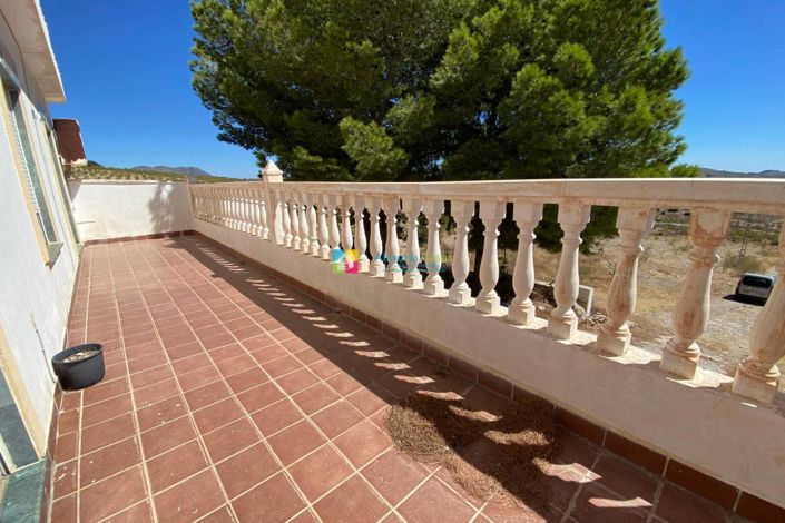 Image No.26-5 Bed Country House for sale