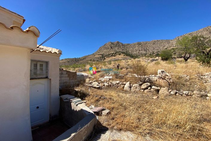 Image No.36-5 Bed Country House for sale