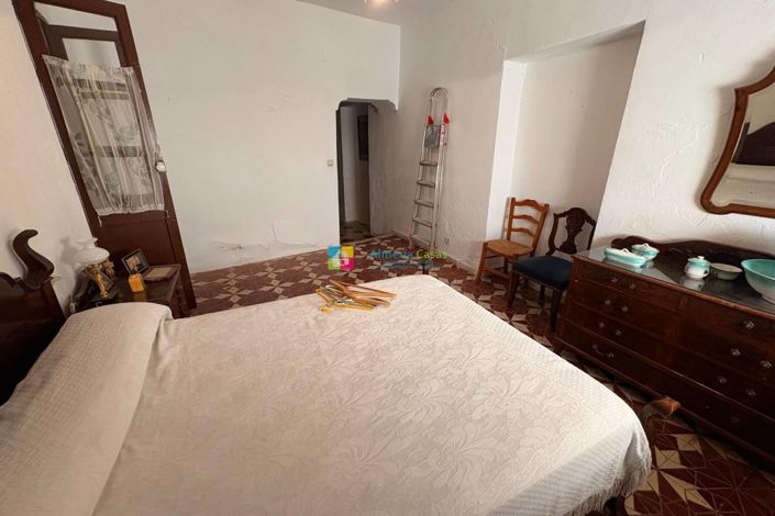 Image No.16-Maison de ville de 10 chambres à vendre à Serón