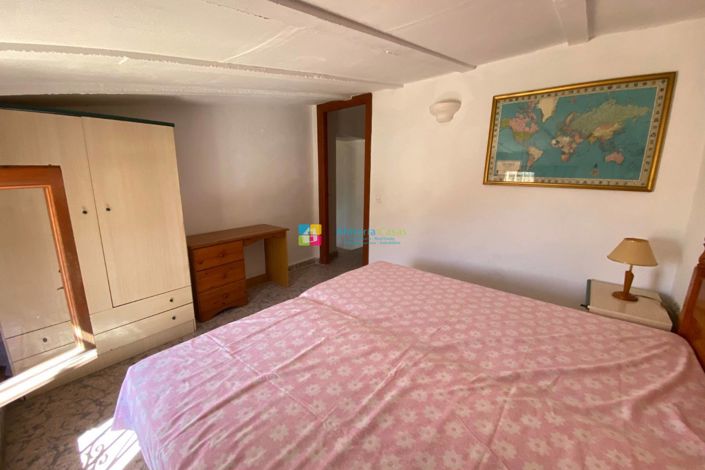 Image No.25-3 Bed Country House for sale