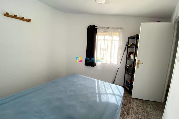 Image No.14-3 Bed Country House for sale