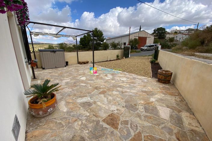 Image No.23-Maison de campagne de 3 chambres à vendre à Oria