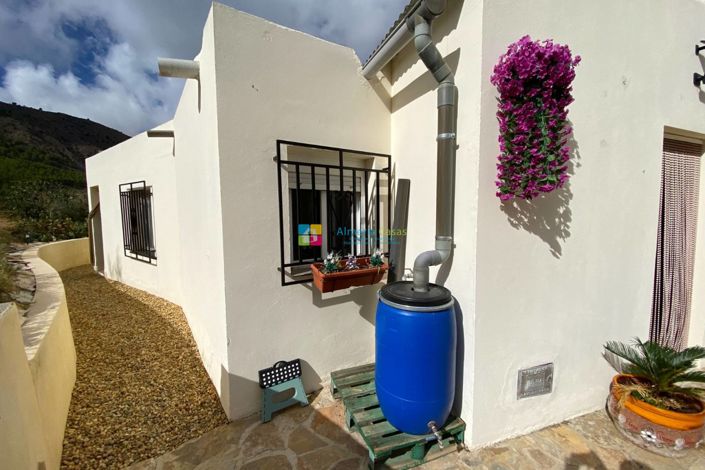 Image No.25-3 Bed Country House for sale