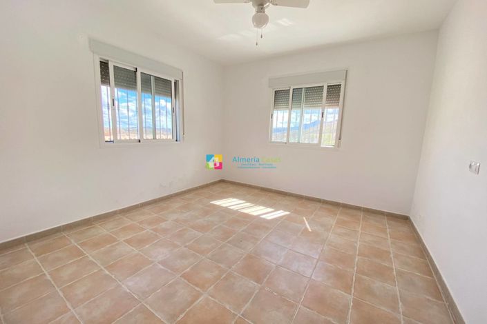 Image No.16-3 Bed Villa for sale