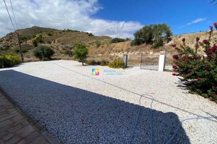 Image No.27-3 Bed Villa for sale