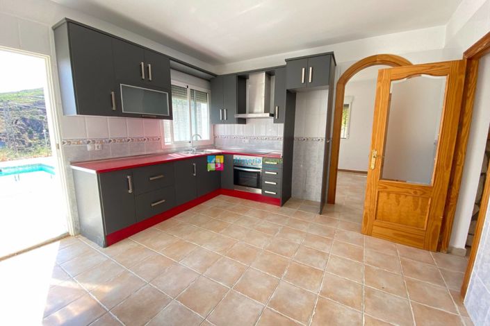 Image No.8-3 Bed Villa for sale