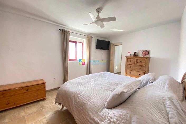 Image No.19-3 Bed Country House for sale