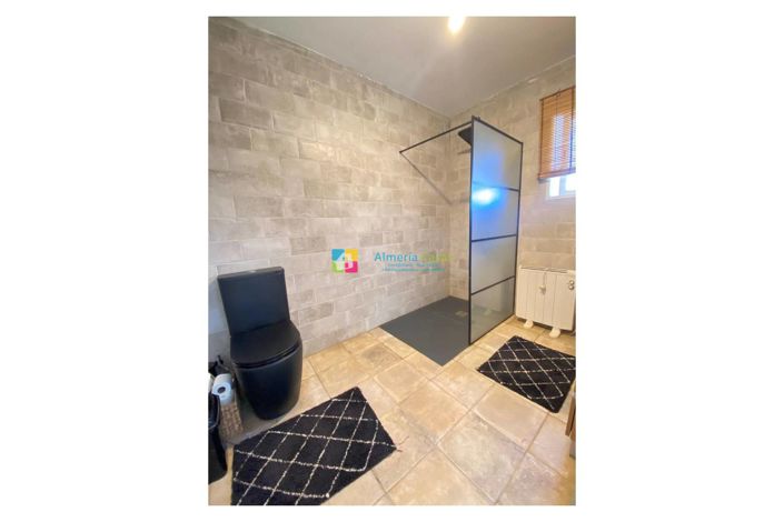 Image No.23-3 Bed Country House for sale