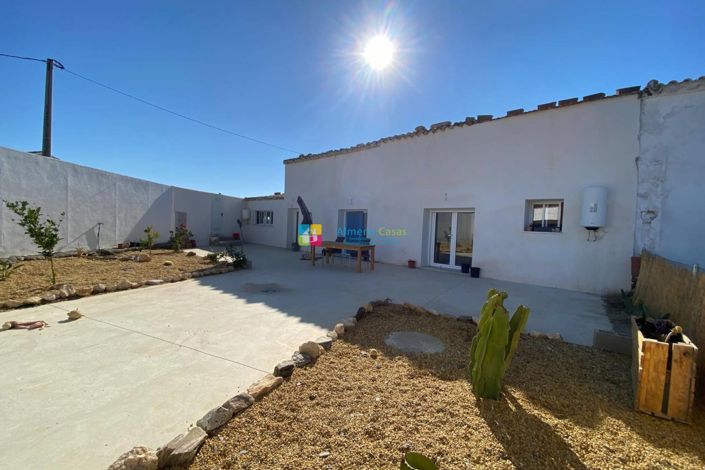 Image No.33-3 Bed Country House for sale