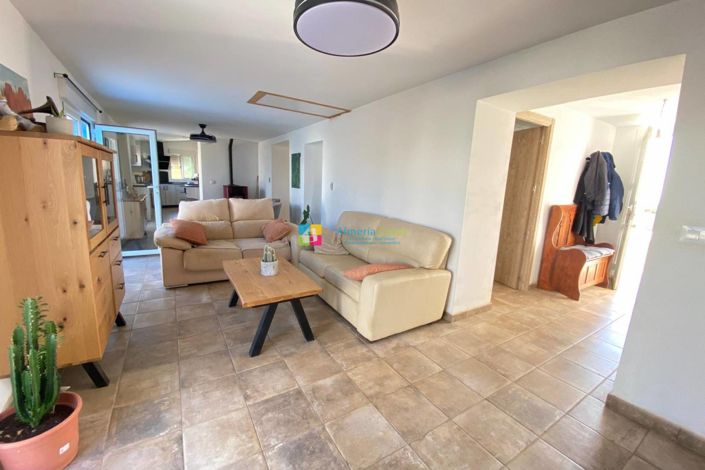 Image No.7-3 Bed Country House for sale